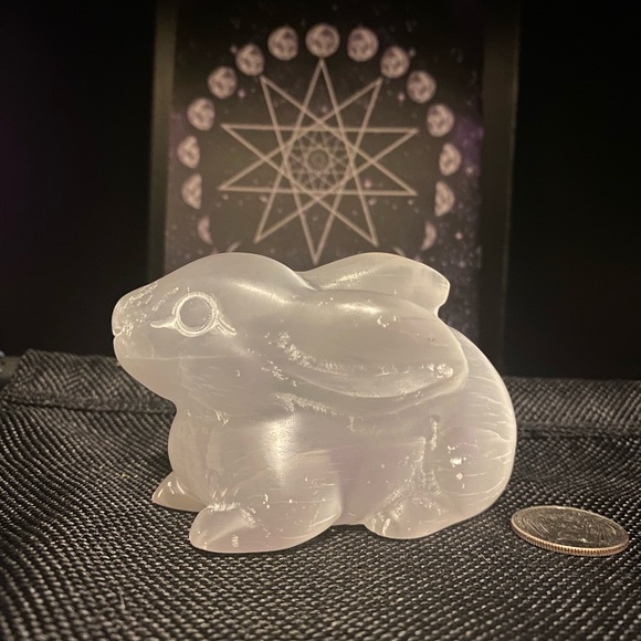 ❤️Satin Spar Rabbit - Picture 4 of 5